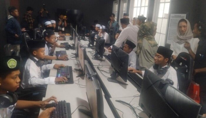 Komdigi RI Masuk Pesantren: PP Tunas Jadi Tembok Baru Lindungi Anak dari Risiko Digital
