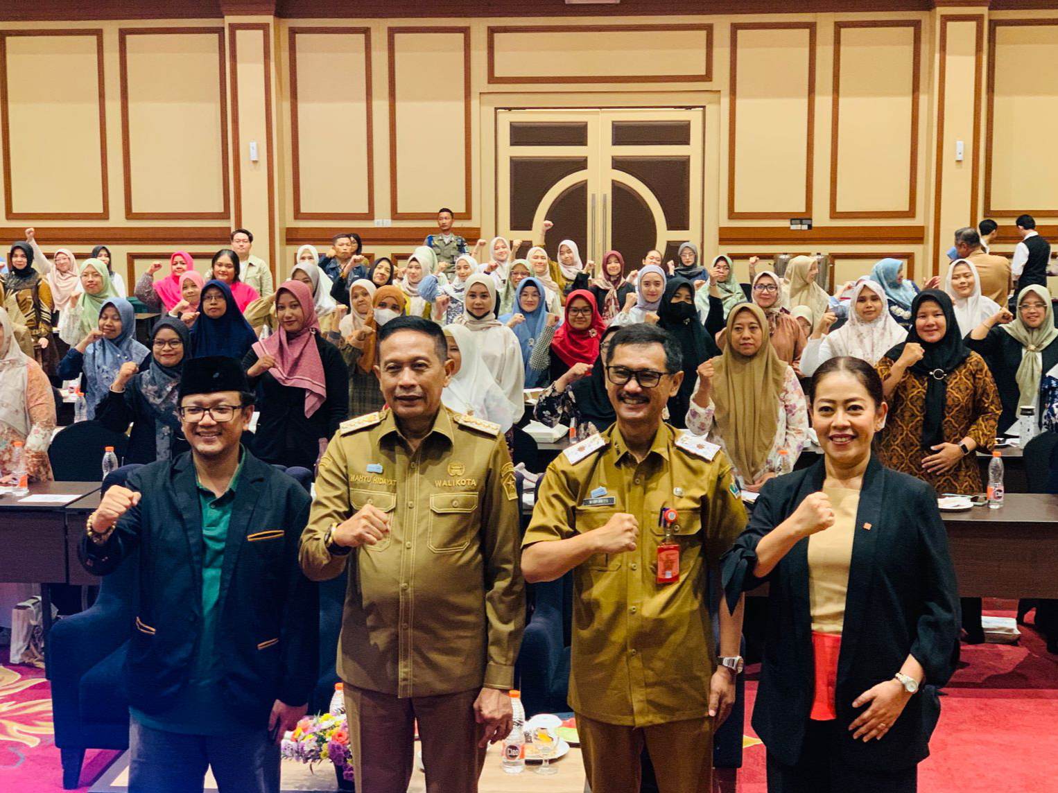 Pelatihan Public Speaking di Ijen Suites: Pemkot Malang Ingin Komunikasi Warga Lebih Bernilai dan Beretika