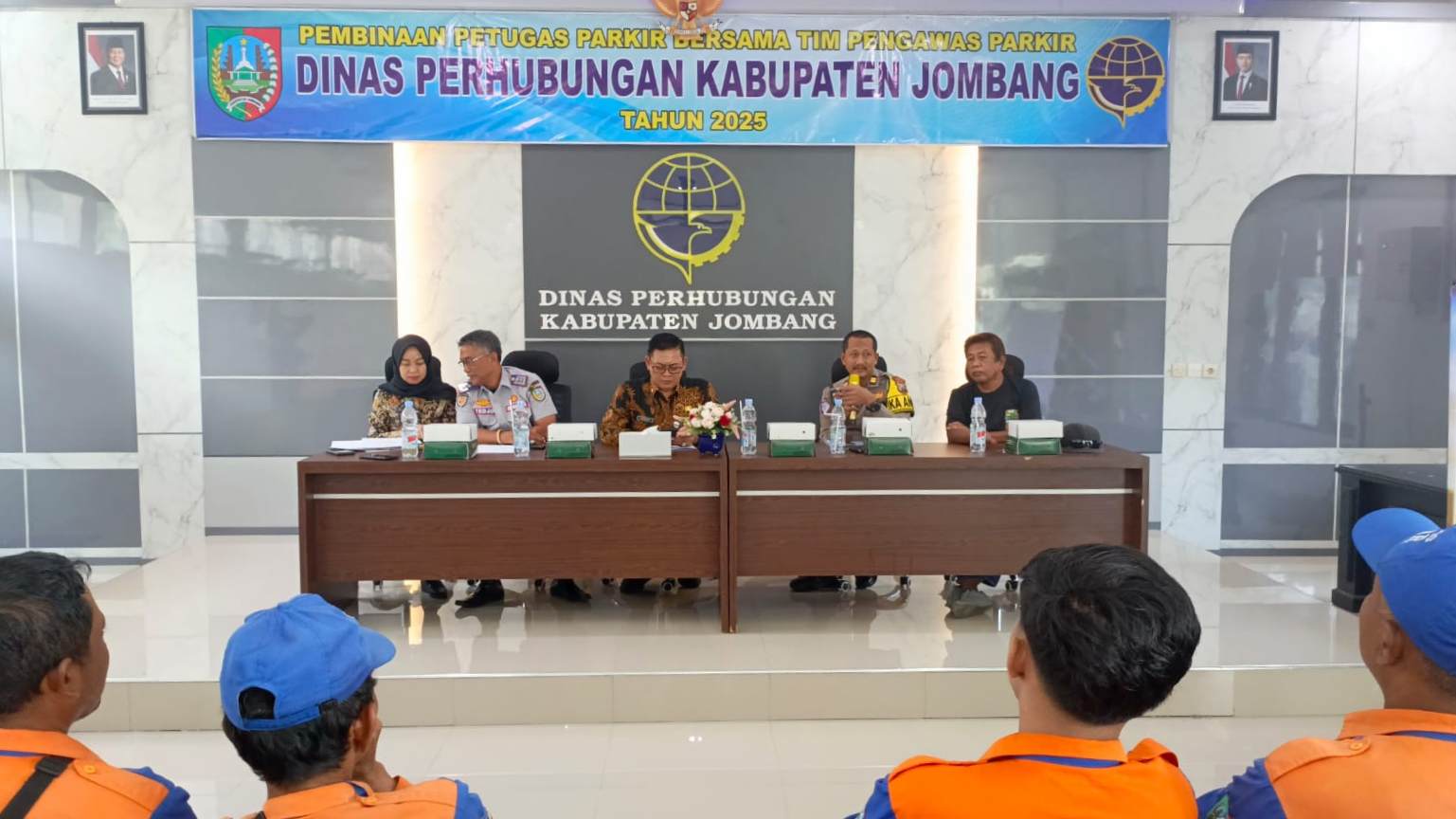 Dishub Jombang Perbaiki Layanan Parkir Tepi Jalan Lewat Pembinaan Jukir