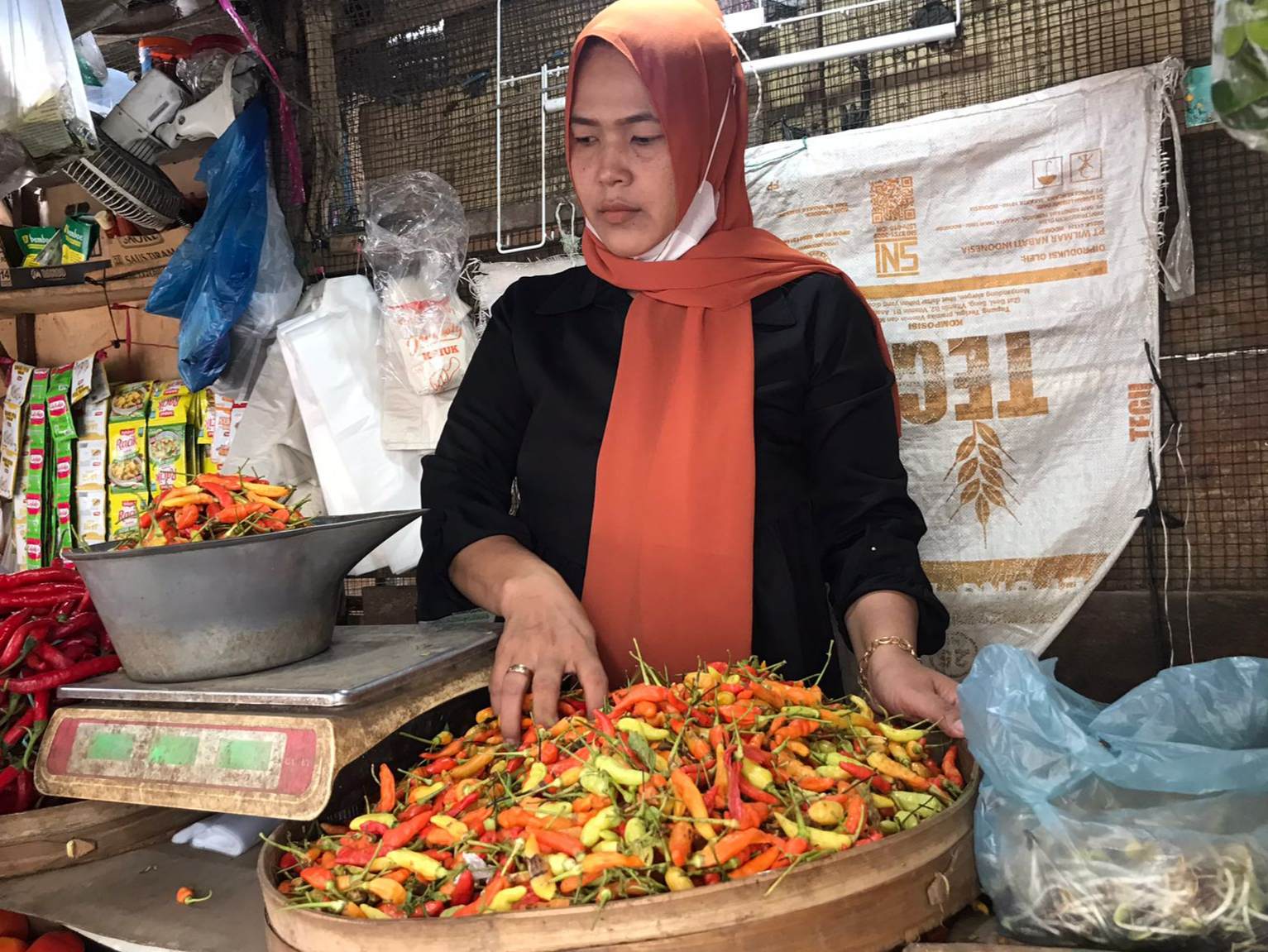 Jelang Nataru 2025, Harga Sayuran dan Daging di Jombang Naik Tajam