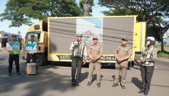 Zebratron Satlantas Polres Malang, Terobosan Edukasi Lalu Lintas dengan Videotron Keliling