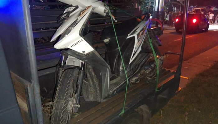 Lakalantas di Pesanggrahan Jombang, Pick Up Adu Banteng dengan Motor: Satu Pelajar Meninggal