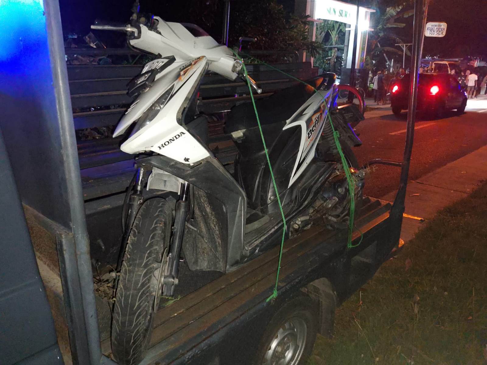 Lakalantas di Pesanggrahan Jombang, Pick Up Adu Banteng dengan Motor: Satu Pelajar Meninggal
