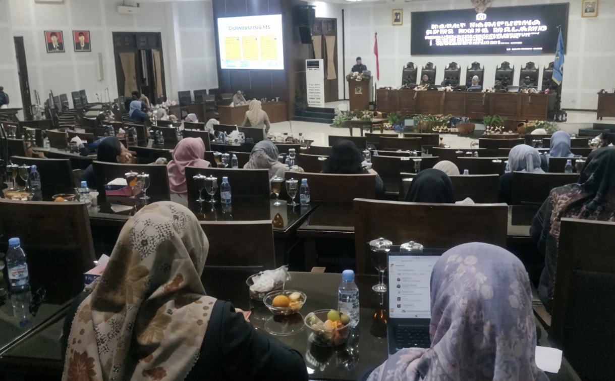 Fraksi Partai Demokrasi Indonesia Perjuangan (PDIP) DPRD Kota Malang menegaskan sejumlah sorotan strategis dalam pendapat akhir terhadap Rancangan Peraturan Daerah tentang APBD Kota Malang Tahun Anggaran 2026.