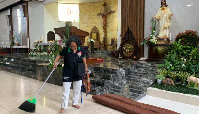 Gereja Katolik Gembala Baik Batu Matangkan Persiapan Ibadah Natal