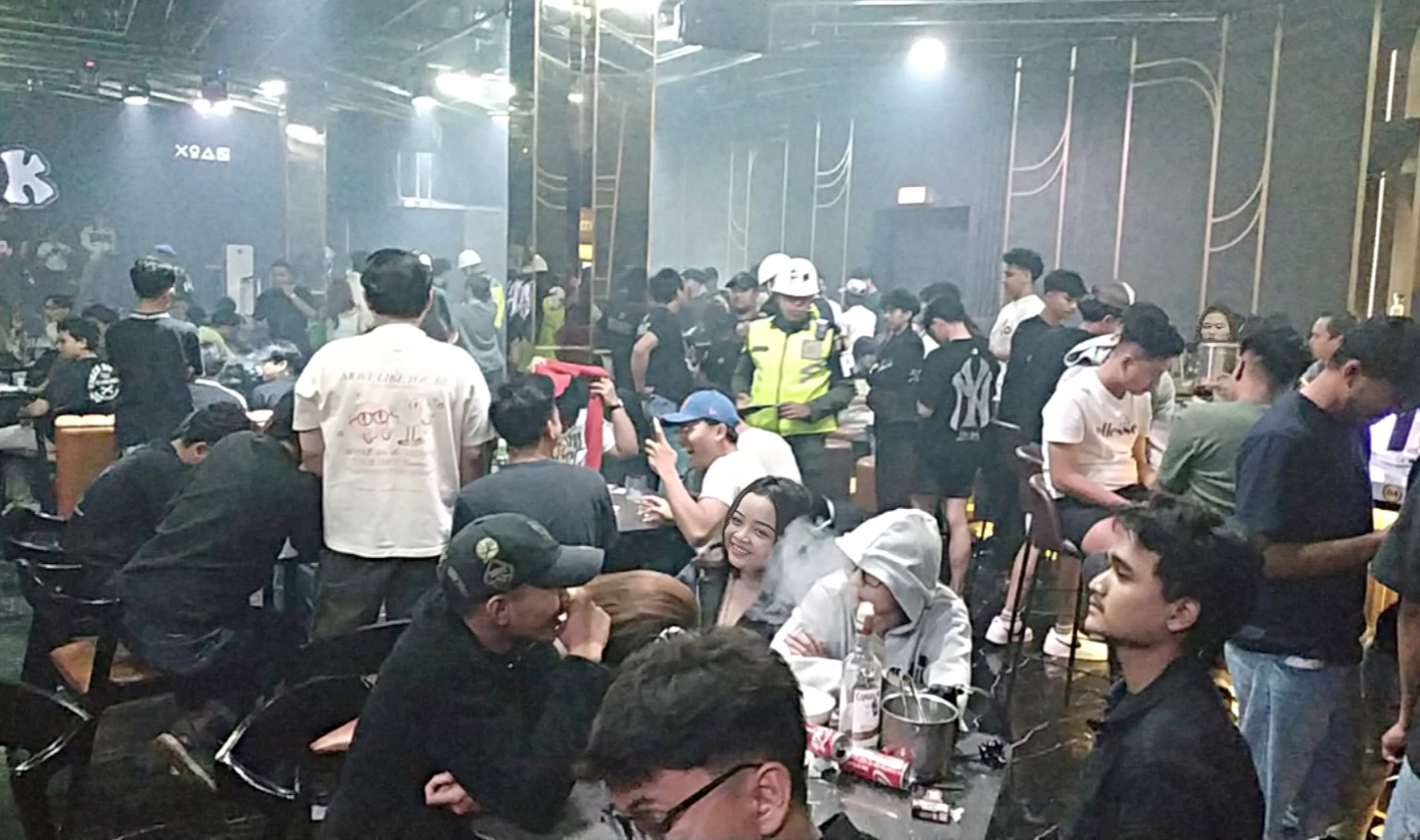 Detasemen Polisi Militer (Denpom) V/3 Brawijaya menggelar operasi gabungan penegakan ketertiban (gaktib) dan yustisi berskala besar di wilayah Malang Raya pada Sabtu malam hingga Minggu dinihari, (6–7/12/2025).