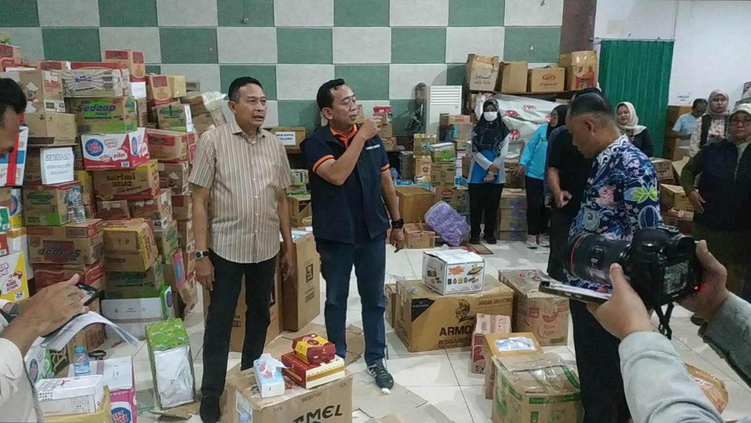 Pemkot Malang Berangkatkan 11 Truk Bantuan Senilai Rp1,9 M ke Aceh, Sumut dan Sumbar