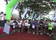 Ribuan warga berkumpul di kawasan Bess Resort & Waterpark Lawang untuk mengikuti 'Puskesmas Lawang Running Fest 5K 2025’ sebagai bagian dari penutupan Hari Kesehatan Nasional ke-61 pada Minggu pagi (7/12).