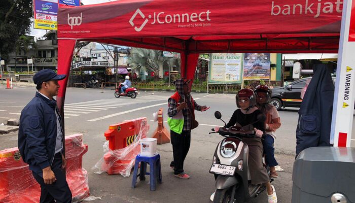 E-Parkir Mulai Diterapkan, Akses Masuk Alun-Alun Kota Batu Kini Dibatasi Tiga Gate