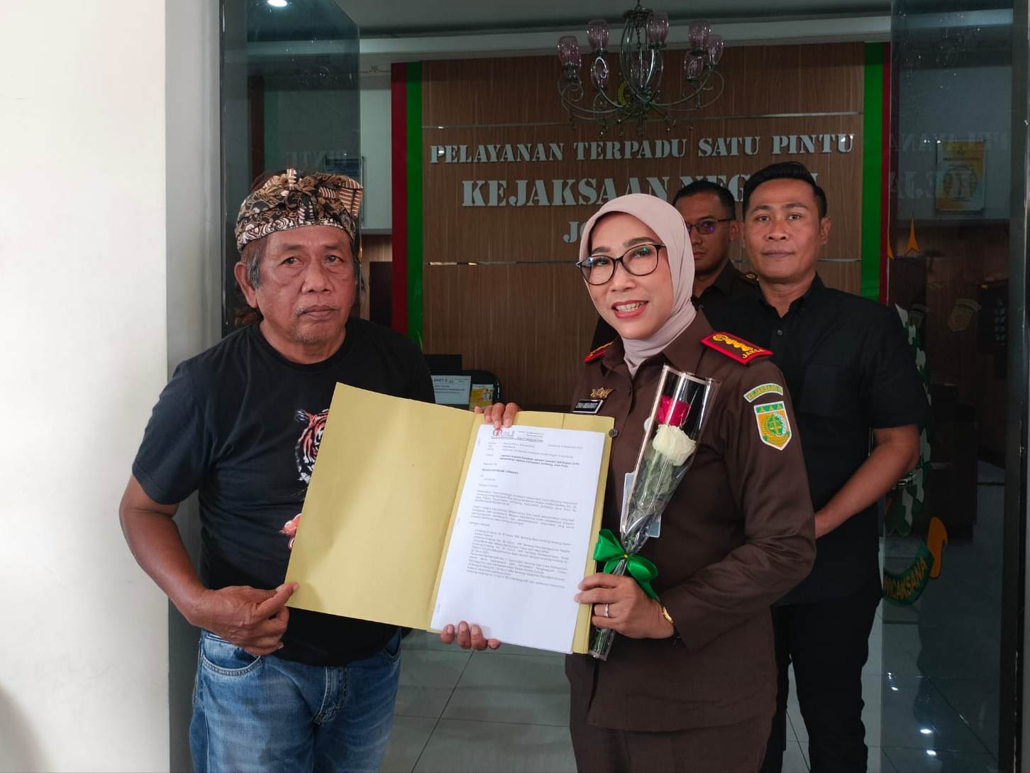 LSM di Jombang Kirim 3 Laporan ke Kejaksaan pada Peringatan Hakordia 2025