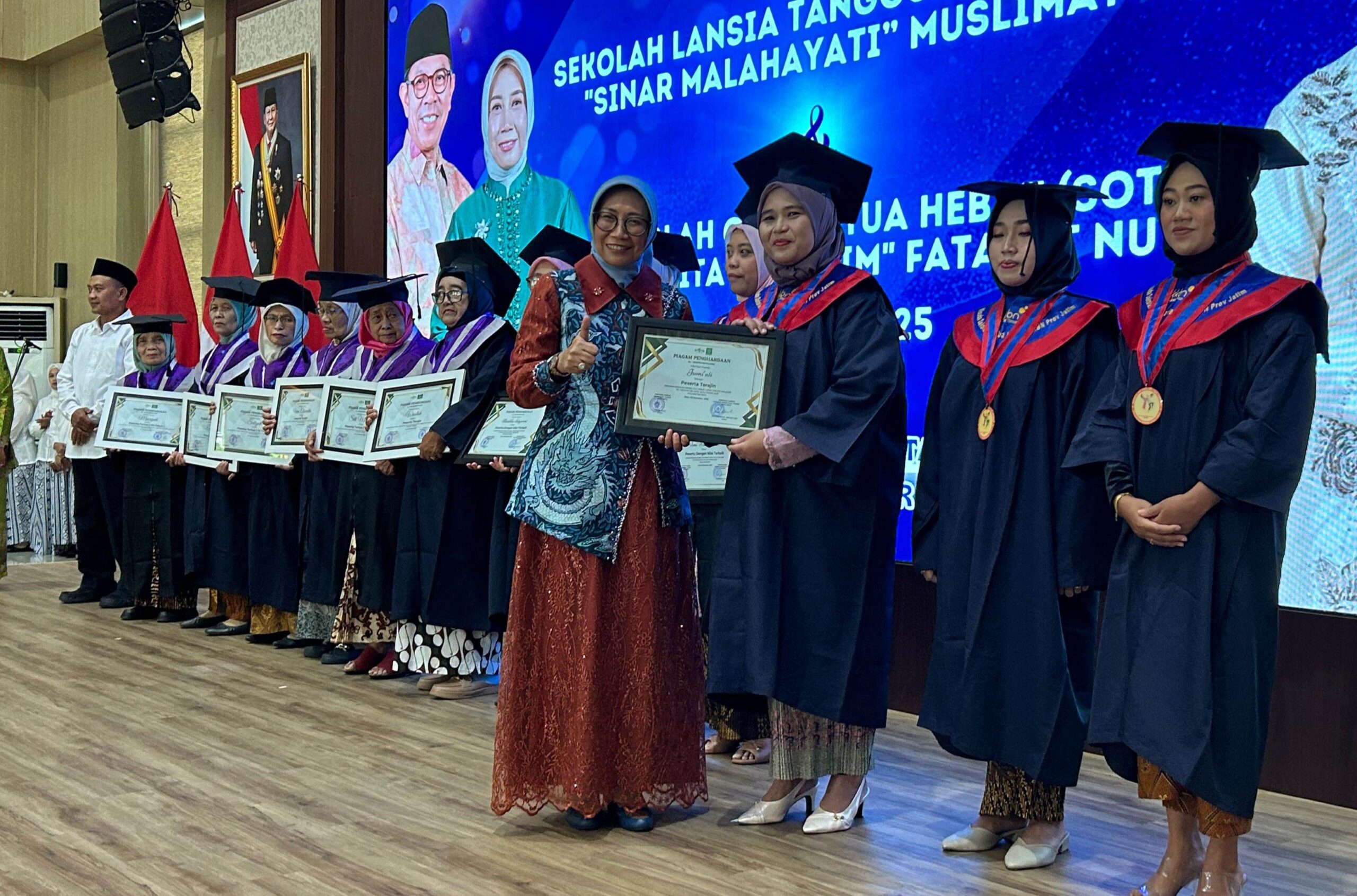 Perkuat Peran Keluarga dari Rumah, 307 Wisudawan Selantang-SOTH Kota Batu Dikukuhkan