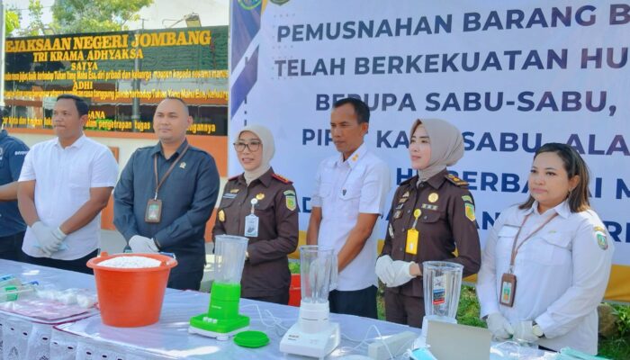 Kejari Jombang Musnahkan 54 Ribu Pil Koplo dan Sabu-Sabu