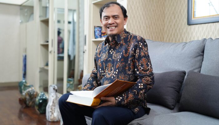 Infobank Nobatkan Fahmi Hidayat Dirut PJT I Top Young CEO