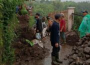 Hujan Deras Sebabkan Sejumlah Plengsengan dan Tembok Dapur Roboh di Poncokusumo Malang