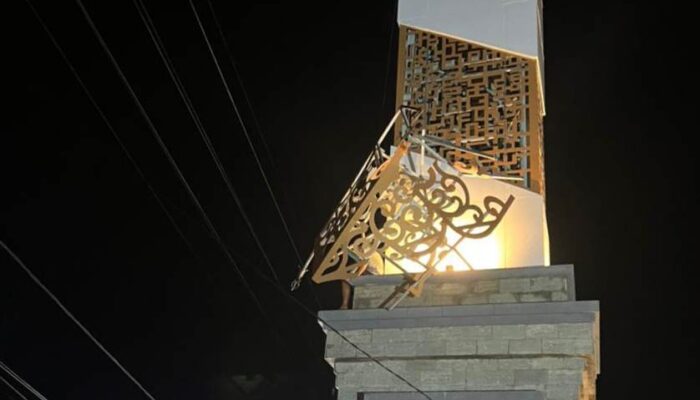 Aplikator Besi Proyek Tugu Batas Jombang Sebut, Struktur Atas Bangunan Tak Pakai WF