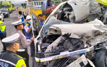 Microsleep di Tol Malang–Pandaan, Liburan Berujung Duka Dua Penumpang Tewas