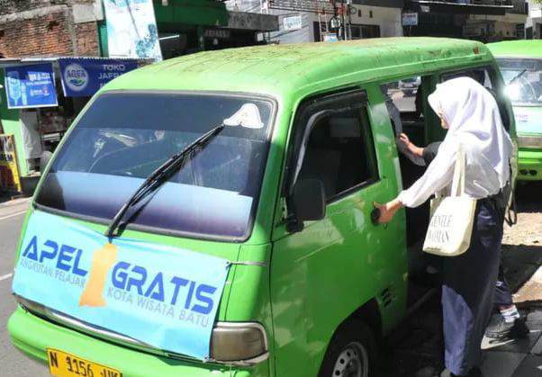 APEL Gratis Kota Batu Disetop Sementara, Pelajar Kembali Bayar Ongkos Angkot