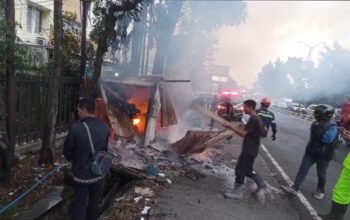 Diduga Korsleting Listrik, Bengkel Tambal Ban di Lawang Malang Ludes Terbakar