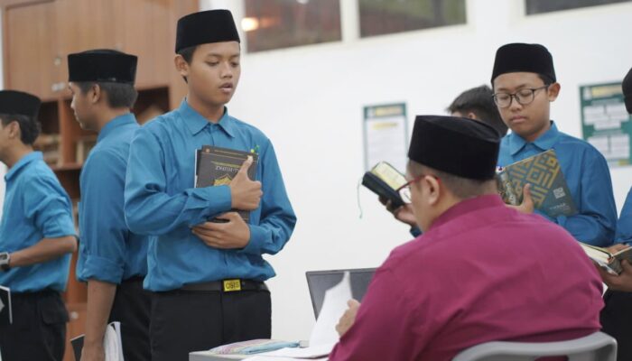 Sekolah yang Tidak Terburu-buru Menilai Anak