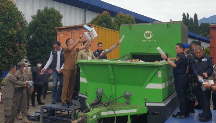 Pemkot Malang Musnahkan 2,6 Juta Batang Rokok Ilegal dengan Cara Ramah Lingkungan