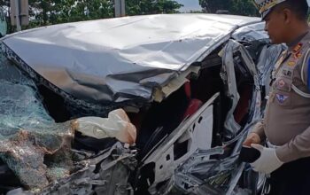 Terlibat Laka Maut di Tol Jombang, Dua Penumpang Avanza Asal Bangkalan Madura Tewas di Lokasi