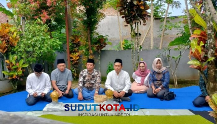 Ziarah Makam Leluhur, Warga Bunulrejo Peringati HUT ke-1091 dengan Napak Tilas Sejarah