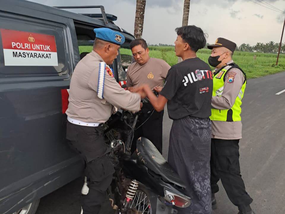 Balap Liar Sore Hari di Gondanglegi Terhenti Usai Warga Tekan 110