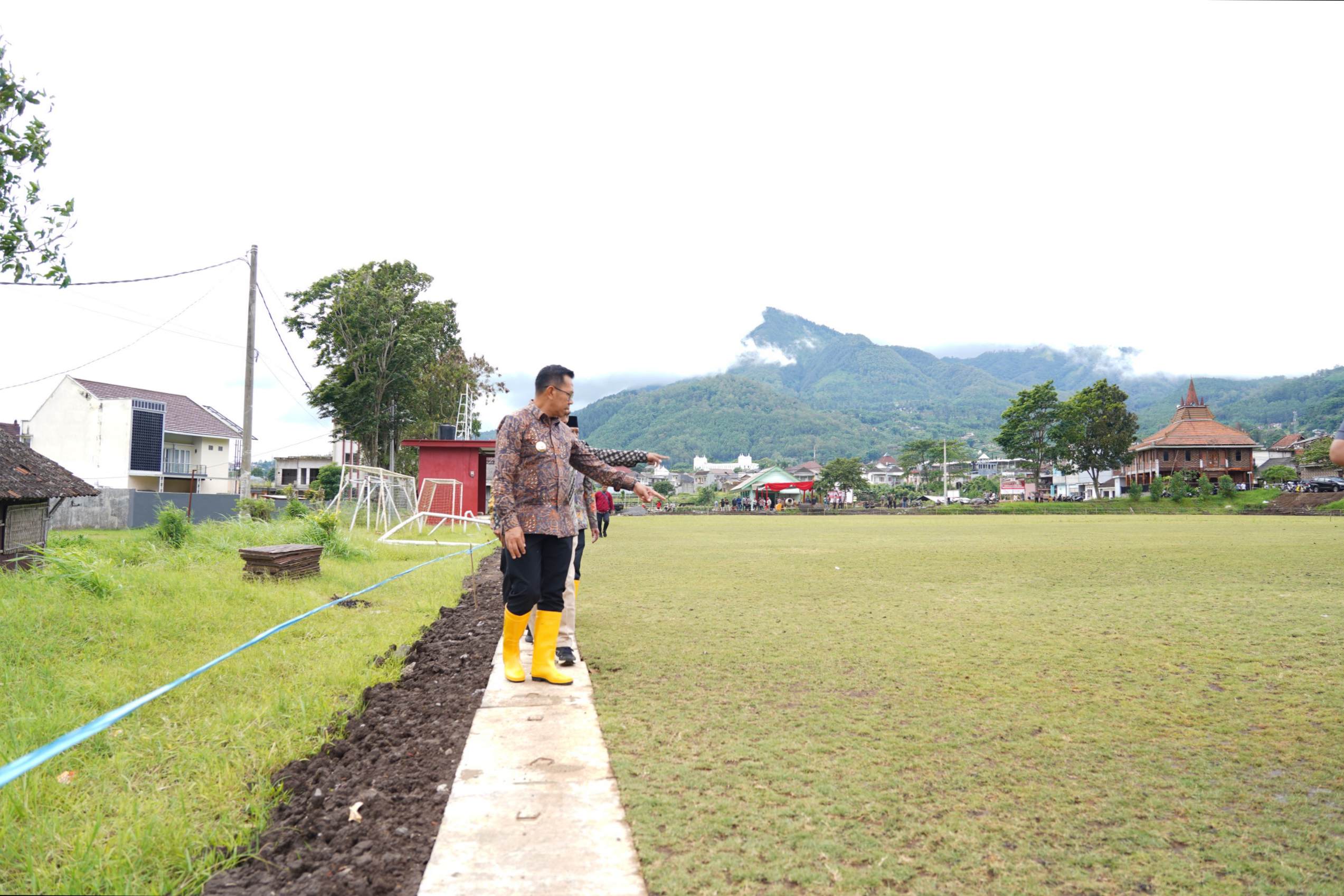 Revitalisasi Rampung, Lapangan Desa Sumberejo Kota Batu Siap Jadi Percontohan