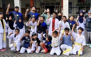 Prestasi membanggakan kembali ditorehkan SDIT Robbani Singosari, Kabupaten Malang. Sekolah dasar berbasis Islam terpadu ini sukses menunjukkan dominasinya dalam ajang Mojokerto Jujitsu Open Tournament 2026 yang digelar pada tanggal 16–18 Januari 2026 di GOR Gajah Mada, Mojosari, Kabupaten Mojokerto.
