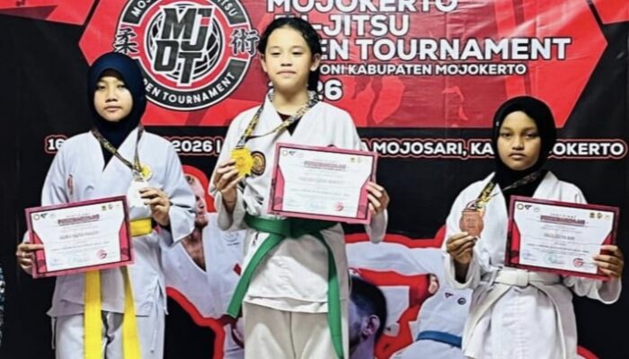 Kakak Beradik Asal Malang Raih Medali Perak di Mojokerto Jujitsu Open Turnamen 2026