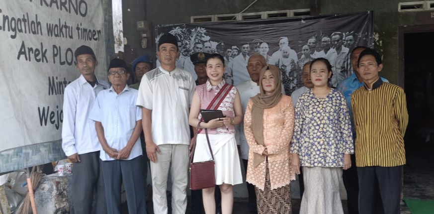 Pemerhati sejarah di Jombang, Jawa Timur Arif Yulianto atau akrab disapa Cak Arif, mengingatkan Pemerintah Kabupaten (Pemkab) Jombang agar lebih serius mengelola narasi sejarah Bung Karno lahir di Ploso, Jombang.