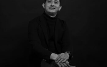 Resa Husin, pencipta lagu asal Kabupaten Jombang, Jawa Timur, terus menunjukkan eksistensinya di industri musik nasional.