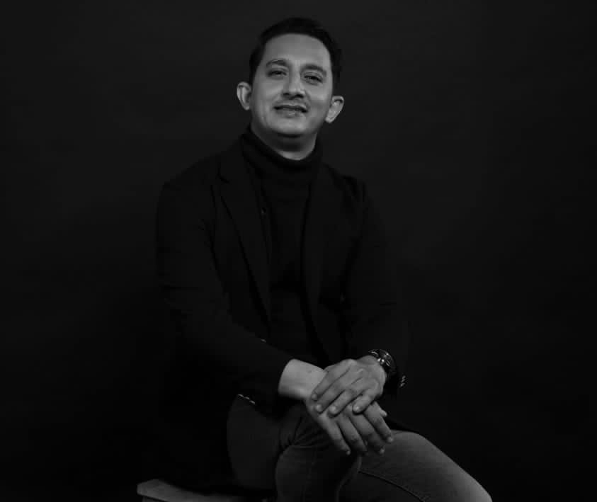 Resa Husin, pencipta lagu asal Kabupaten Jombang, Jawa Timur, terus menunjukkan eksistensinya di industri musik nasional.