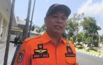 Badan Penanggulangan Bencana Daerah (BPBD Jombang) memperkuat koordinasi lintas sektor, menyiapkan personel, serta memastikan kesiapan peralatan di lapangan guna menghadapi potensi bencana hidrometeorologi selama puncak musim hujan 2026.