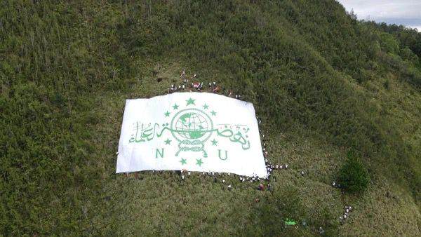 Bendera NU Raksasa 1.000 Meter Bakal Berkibar di Gunung Panderman