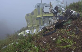 Pesawat ATR 42-500 Hilang Ditemukan Jadi Serpihan di Kawasan Gunung Bulusaurung