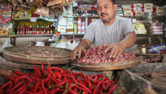 Jelang Ramadan, Cuaca Ekstrem Picu Kenaikan Harga Cabai dan Bawang Merah di Jombang