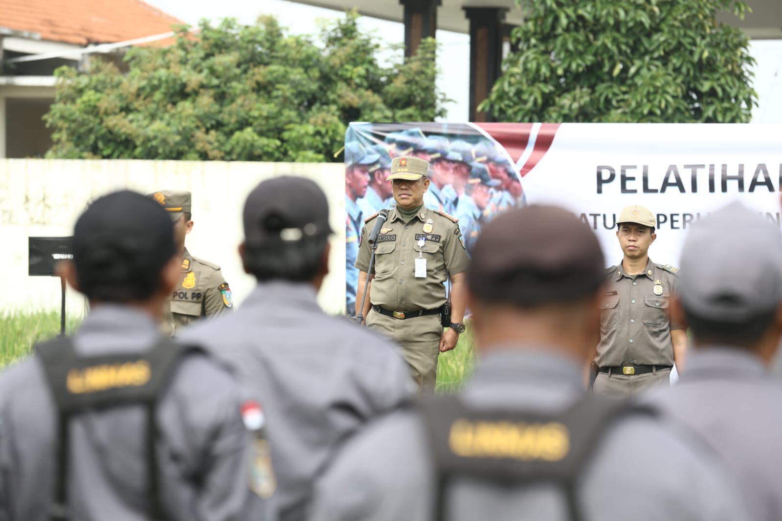 Libatkan 100 Peserta, Pemkab Jombang Buka Latihan Dasar Satlinmas 2026 di Tembelang