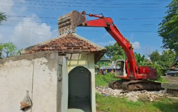 Pemerintah Kabupaten (Pemkab) Jombang, Jawa Timur mulai merealisasikan rencana pembangunan Ruang Terbuka Hijau (RTH) di Kecamatan Kabuh, Jombang.
