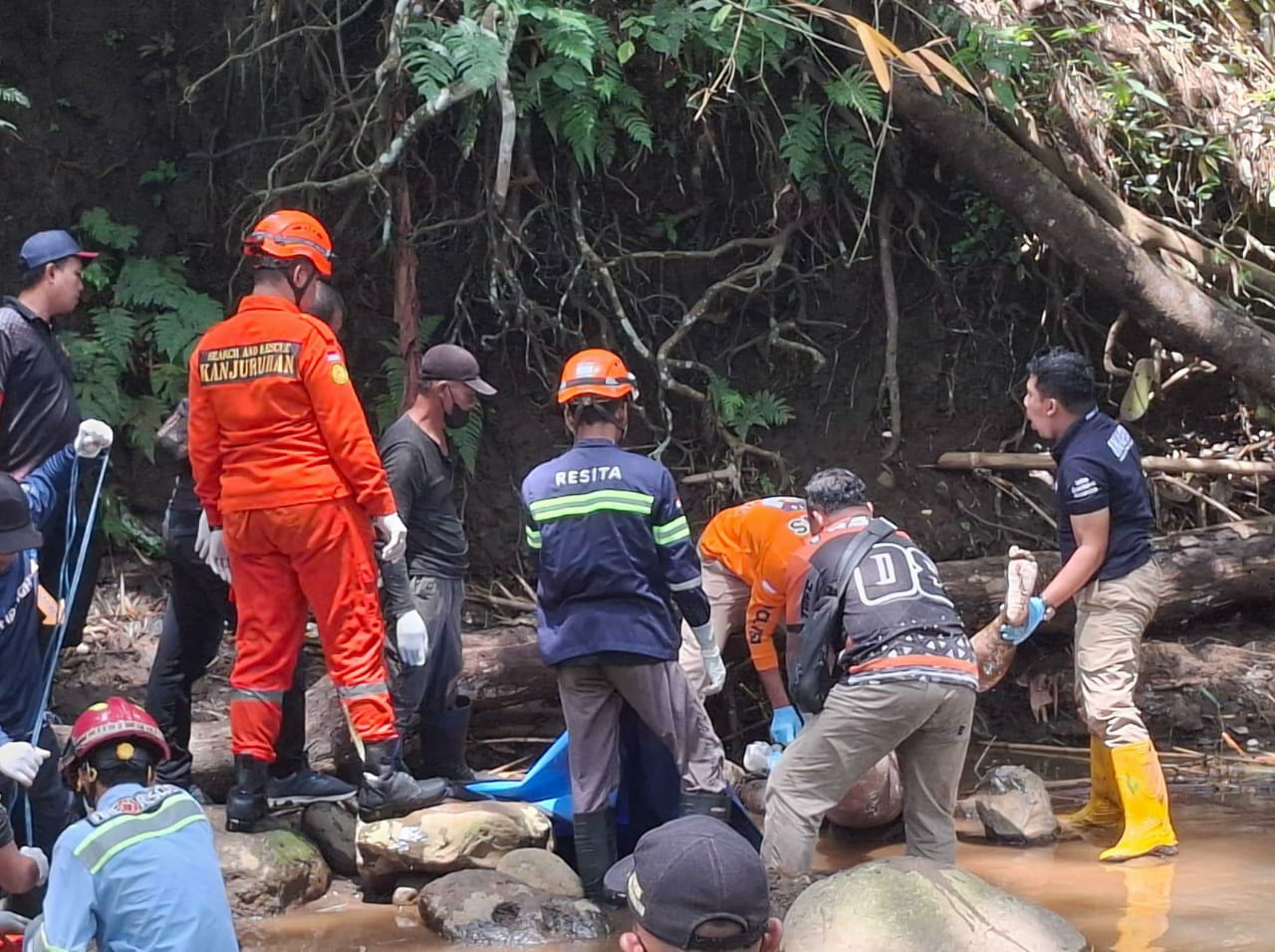 Identitas Remaja Perempuan yang Ditemukan Tewas di Sungai Jabung Belum Terungkap