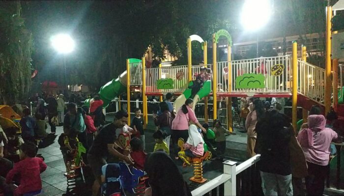 Alun-Alun Merdeka Kota Malang Darurat Anak Terpisah dari Orang Tua