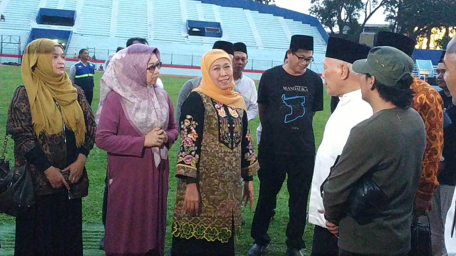 Tinjau Persiapan Harlah 1 Abad NU di Gajayana, Khofifah Pilih Bungkam dan Langsung Tinggalkan Lokasi