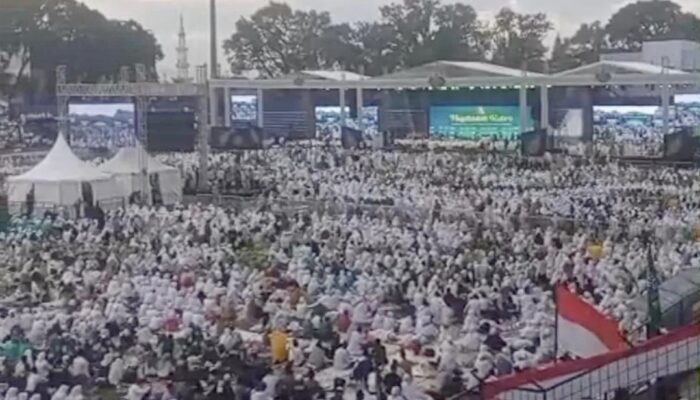 Lautan Jamaah Padati Stadion Gajayana, Mujahadah Kubro Satu Abad NU Tegaskan Peran NU Jatim Jaga Toleransi dan Kedamaian
