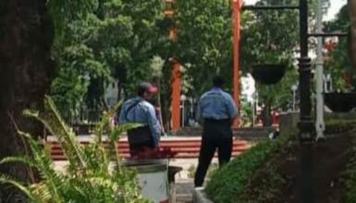 Euforia Berubah Keluhan, Air Mancur Alun-Alun Merdeka Kota Malang Diduga Tercemar