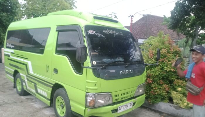 Kecelakaan Maut di Ploso Jombang, Motor Tabrak Isuzu Elf, 1 Orang Tewas