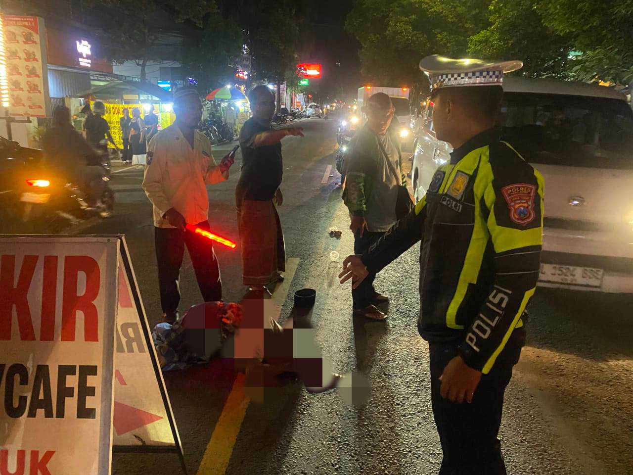 Diduga Kurang Konsentrasi, Pengendara Beat Tabrak Pesepeda Lansia di Kepanjen