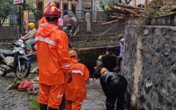 Hidrometeorologi, Drainase Tersumbat dan Tebing Ambrol di Kecamatan Bumiaji