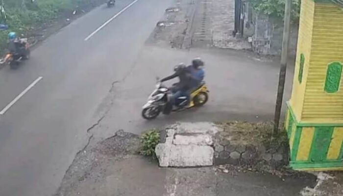 Empat Perampok Bersenjata Tajam Serang Pasutri di Jombang, Motor Ditabrak Lalu Dibacok