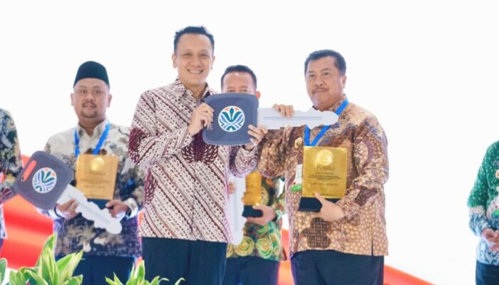 Dinilai Unggul Kelola Sampah, Jombang Diganjar Penghargaan Menteri Lingkungan Hidup