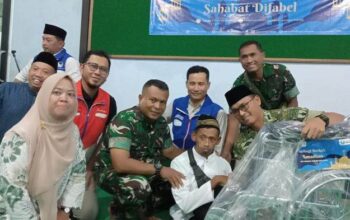Hiswana Migas Malang Bersama Koramil 0818/7 Pakisaji Salurkan Bantuan untuk Anak Disabilitas